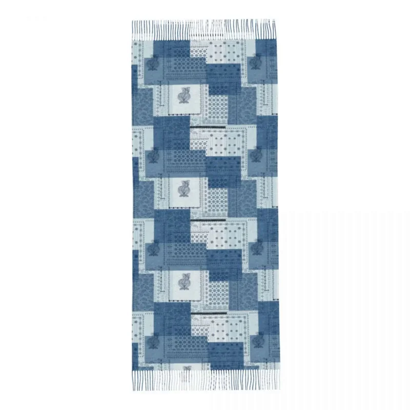 Рисунок 3 - Джинсовые шали в стиле пэчворк с рисунком Пейсли