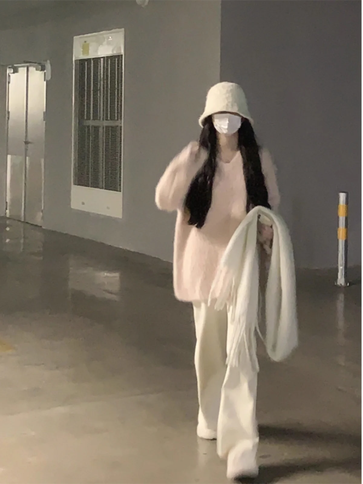 Розовый мохеровый свитер Pure Desire женский свободный средней длины из норки и