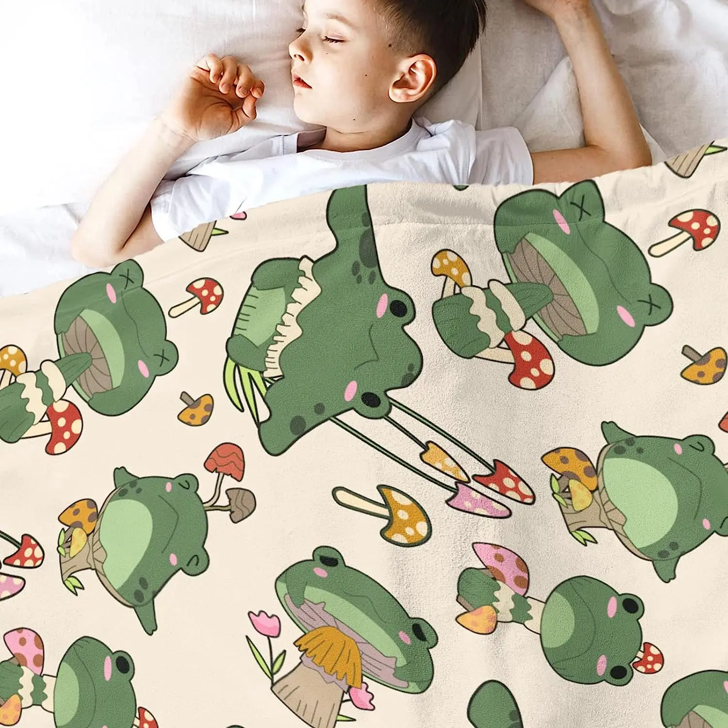 Фланелевое флисовое покрывало в виде грибов и лягушек легкий милый уютный