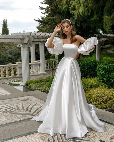 Свадебное атласное платье с пышными рукавами-фонариками
