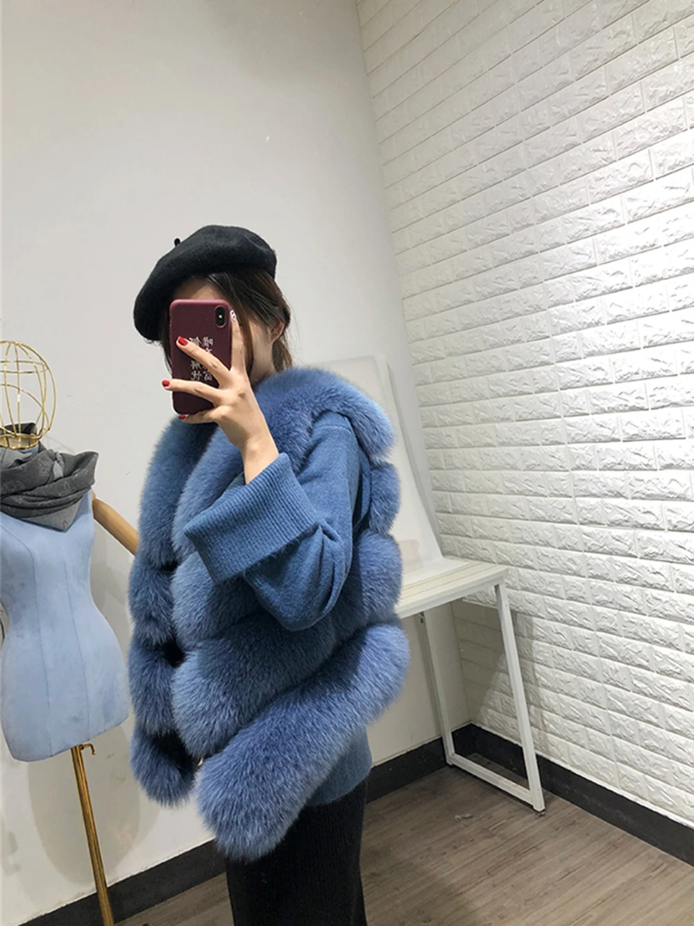 Женский короткий жилет из натурального Лисьего меха