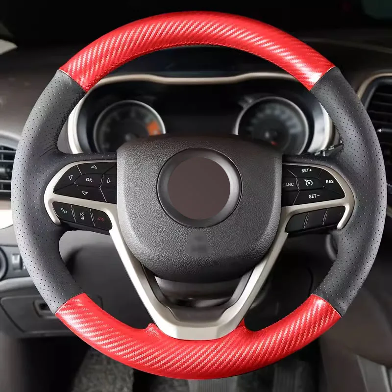 Красный матовый чехол из углеродного волокна с черной перфорированной кожей на