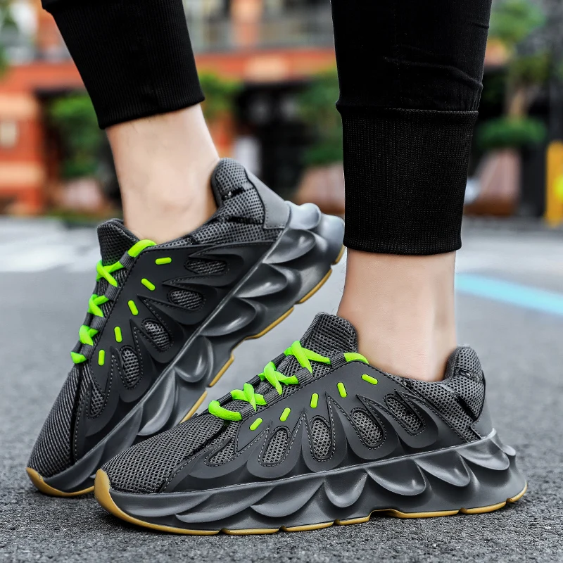 

Large Size Outdoor Lightweight Running Shoes Men's Sneakers Breathable Zapatillas Hombre Fitness Casual Shoes Men's Brand Shoes