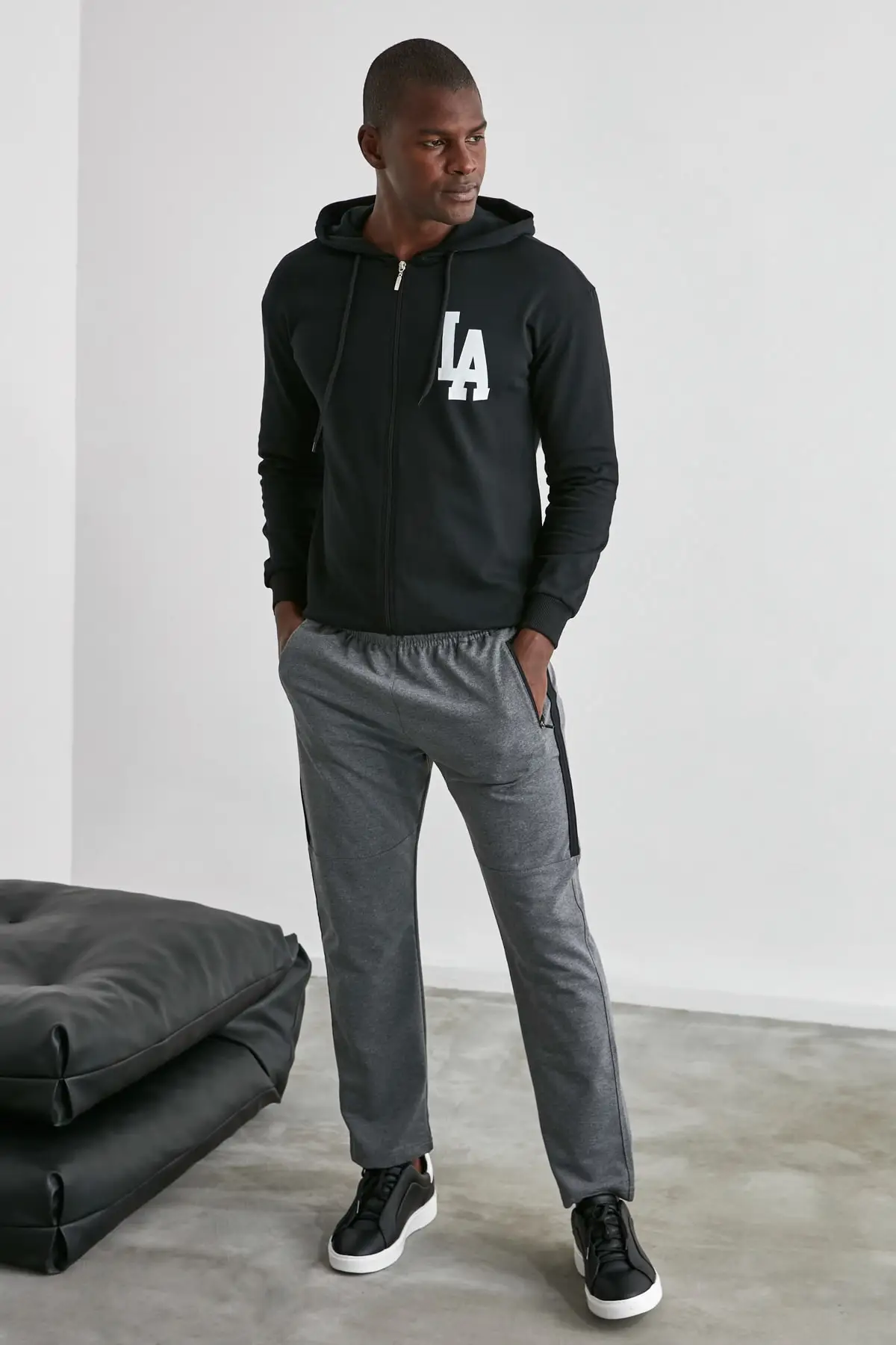 

Trendyol Male Sweatpants TMNAW21EA0292