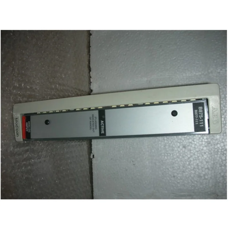 

1PC USED MODICON 9 into the new 984 series analog input module AS-B875-111