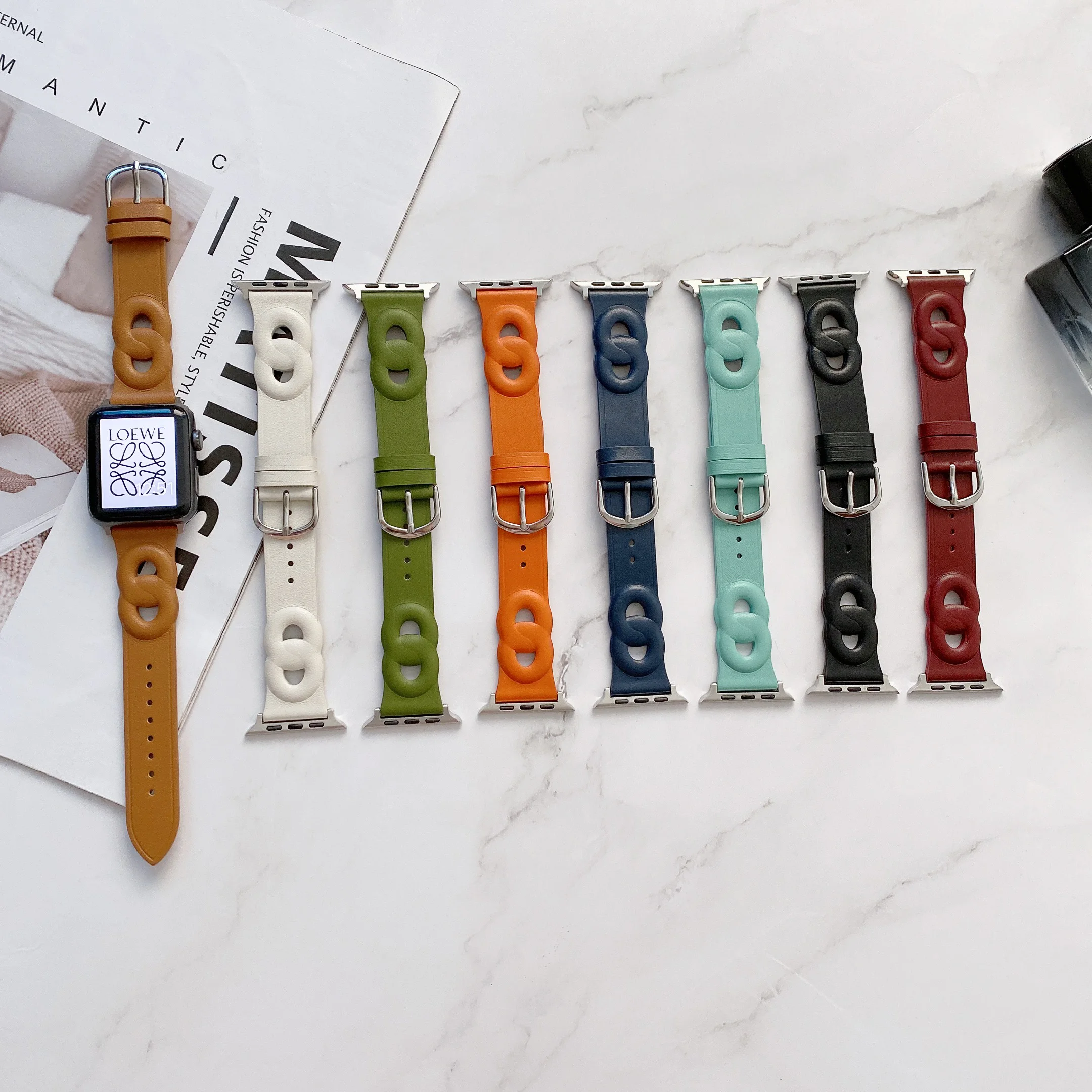 

Cow Leather Band for Apple Watch Series7 41mm 45mm Buckle Breathable Strap for Iwatch 6/5/4/3/2/1/SE 38 42MM 40 44MM Watch Band