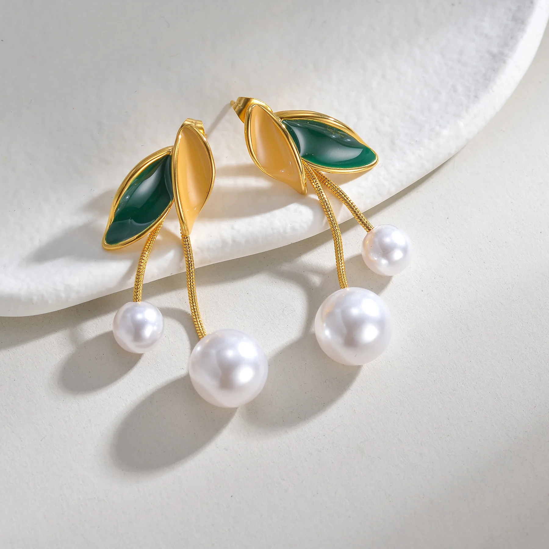 Серьги-гвоздики из нержавеющей стали с искусственным жемчугом