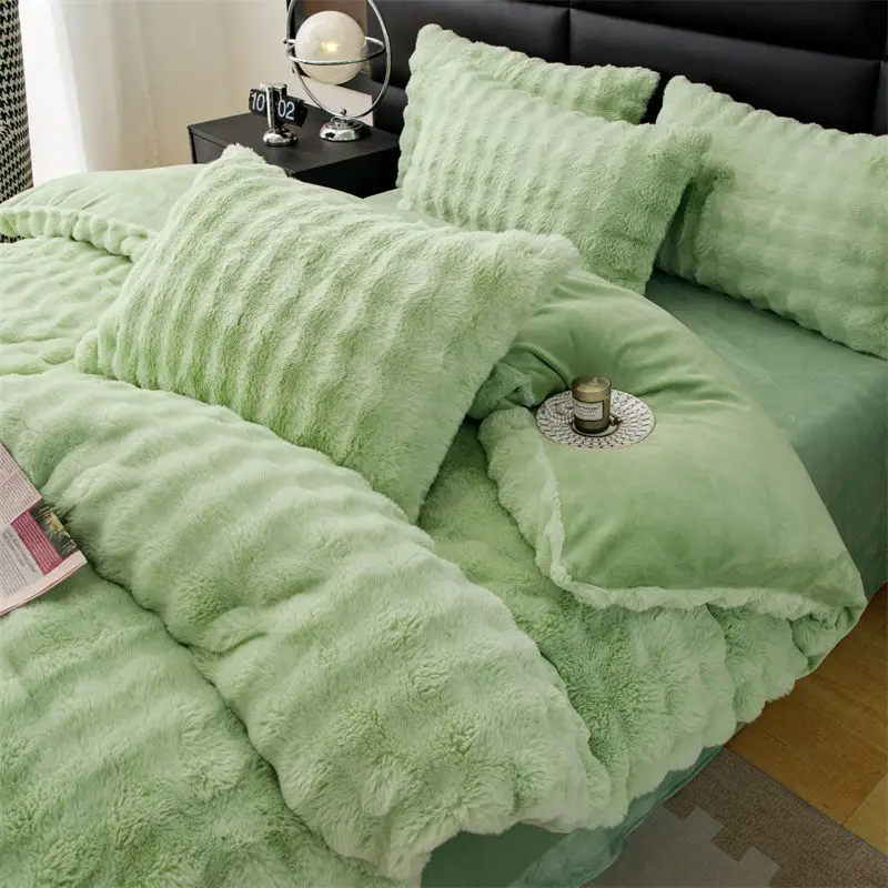 

Winter Thickened Rabbit Velvet Bedding Four-piece Princess Wind Double-sided Velvet Milk Velvet Bed Sheet Quilt Cover Three-piec
