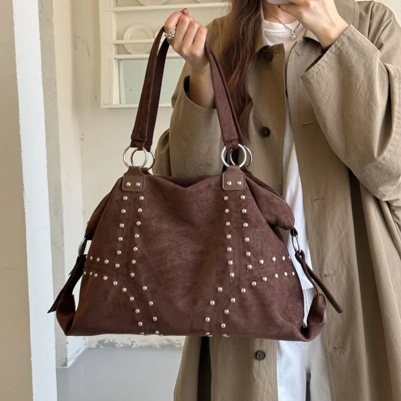 Фото CGCBAG Роскошные сумки-тоут в стиле Y2K от дизайнеров, вместительные женские сумки через плечо из высококачественной искусственной кожи, женские сумки для повседневного использования. №1