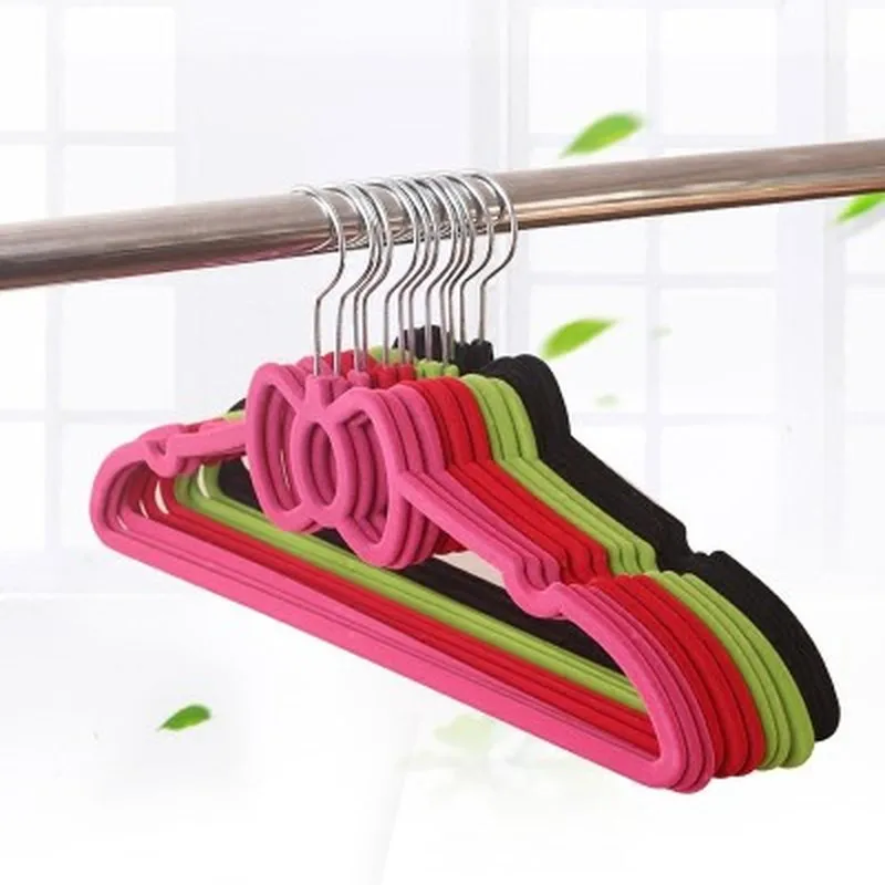 

20pcs Non Slip Velvet Hangers for Clothes Drying Rack Plastic Towel Display Hanger Closet Belt Scarf Hanger Clothes Organizer