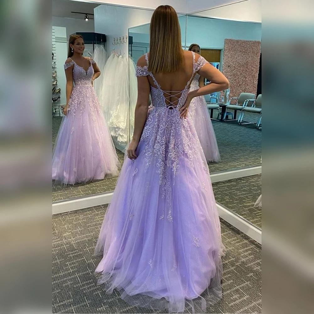 Рисунок 2 - Изысканные вечерние платья Doymeny