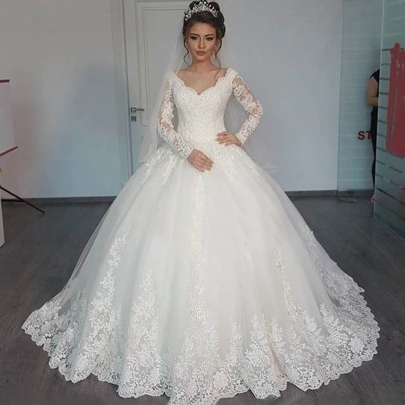 

Charmingbridal V-neck Gothic Wedding Gown Court Train Lace Wedding Gown Full Sleeve for Women Vestidos De Novia