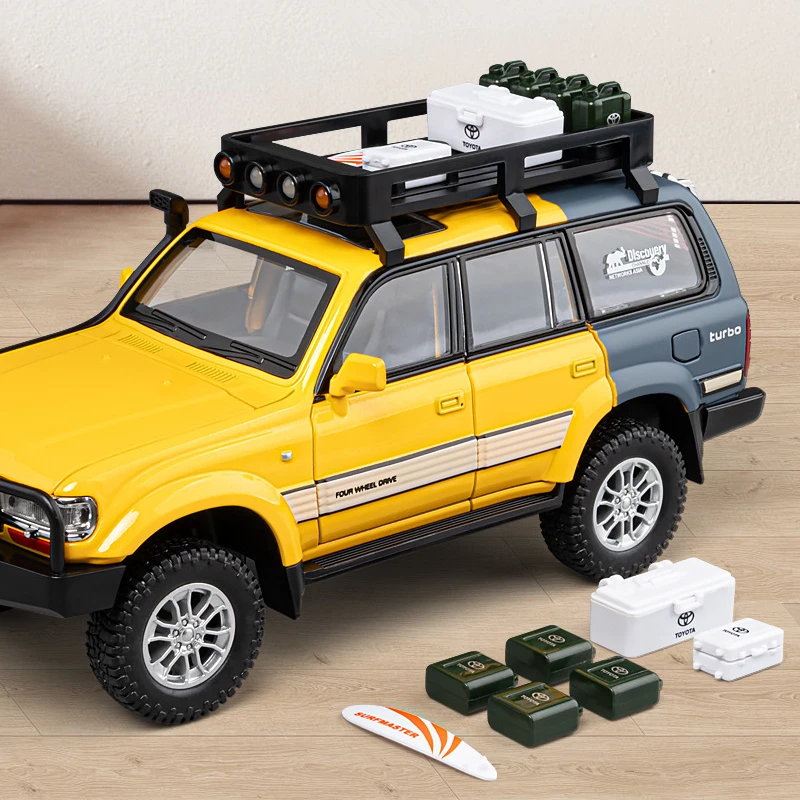 Фото Модель автомобиля Toyota Land Cruiser LC80 из сплава, литая металлическая модель внедорожника, модель автомобиля со звуком и искусством, детская игрушка в подарок, 1/24 №3