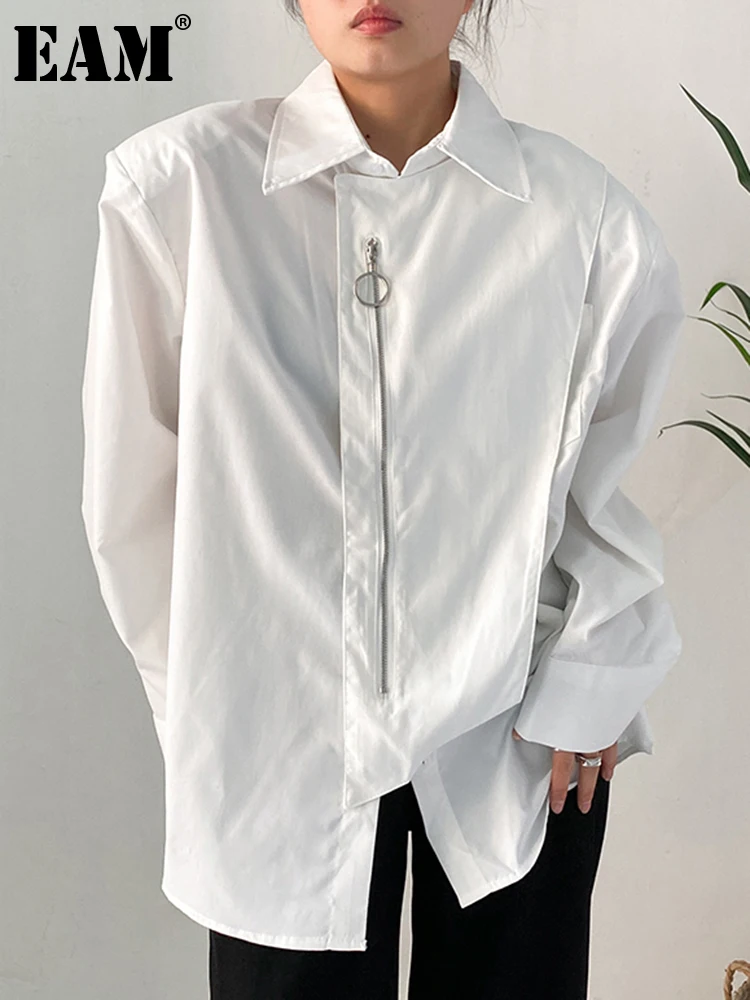 

[EAM] Women White Zipper Big Size Causal Blouse New Lapel Long Sleeve Loose Fit Shirt Fashion Tide Spring Autumn 2023 1DF7032