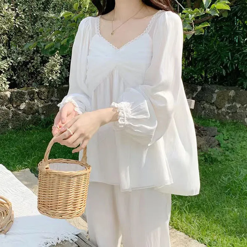 1 White gauze lovely ladies pajamas autumn new bow cotton long sleeve leisurewear suit in the spring and autumn