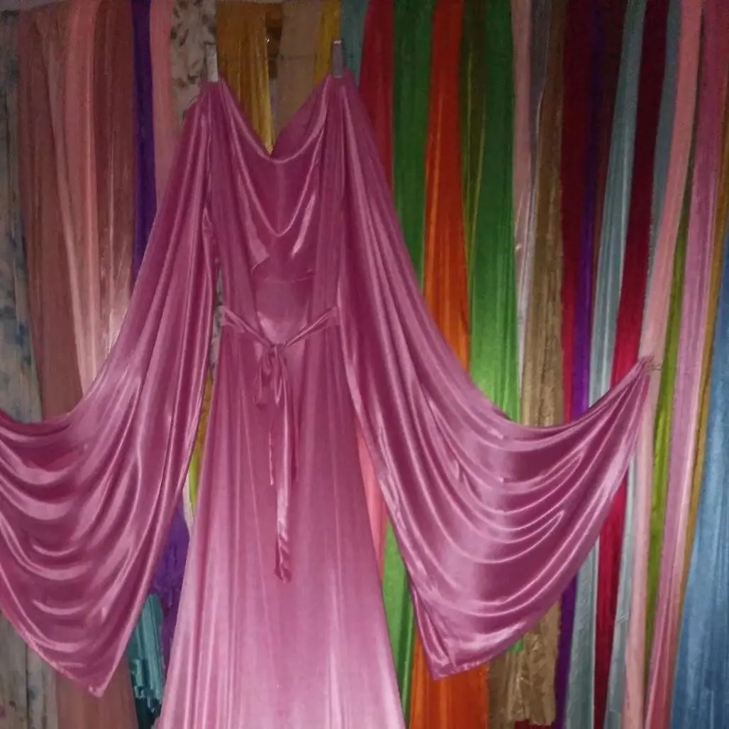 Блестящее Сексуальное Женское атласное платье с расклешенным рукавом Свободное