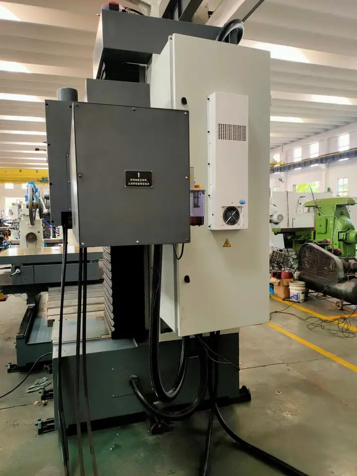 Рисунок 6 - Фрезерный станок с ЧПУ