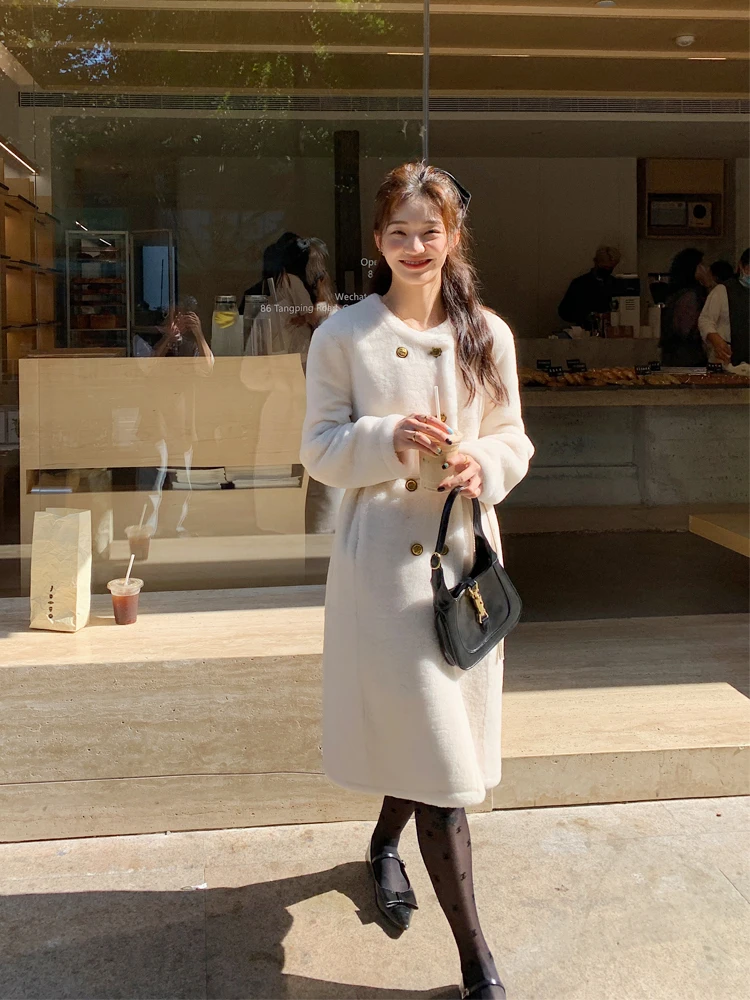 Fur Coat Women's Straight Loose Cashmere Lamb Wool Leather Fur Coat round Neck New