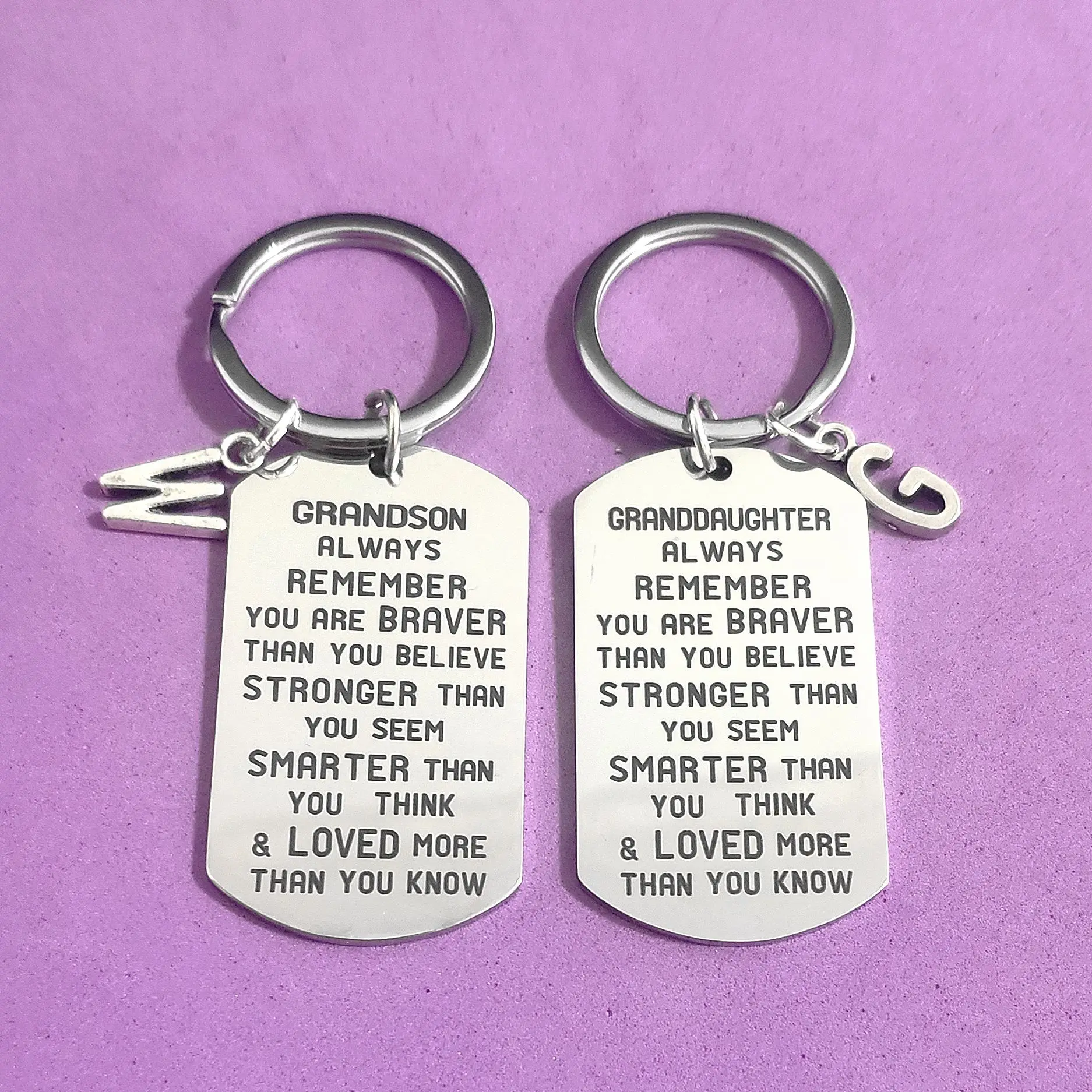 

Keychain for Car Keys Creative Birthday 26 Letters Keyring Gift Thanksgiving A-Z to Granddaughter Grandson Military Tags Holder