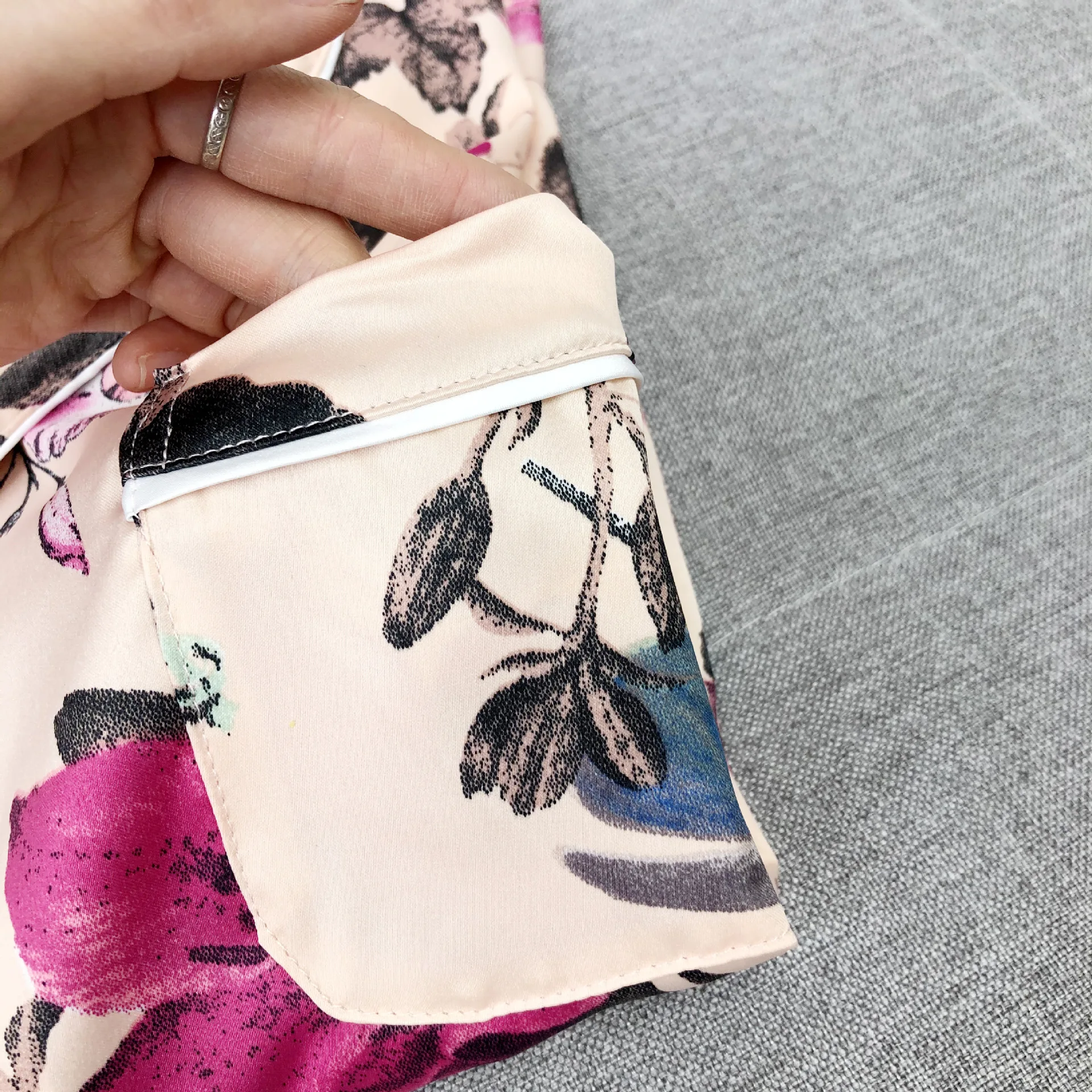 Women's Ice Silk Printed Pajamas Short Sleeve Suit Night Sleeping Wear Peony Satin Lapel Long Sleeve Pajamas Home Clothes