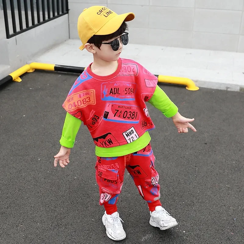 Рисунок 5 - детский комплект одежды с букв