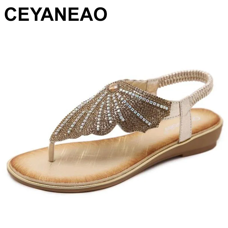 

Женские босоножки, новинка 2023, модная пляжная обувь со стразами и клипсой, женские босоножки на плоской подошве в форме бабочки, летняя женская обувь большого размера