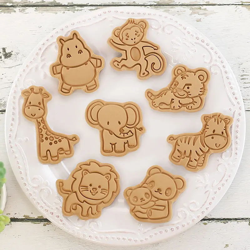 

4Pcs/set Animal Cookie Cutters Plastic 3D Cartoon Pressable Biscuit Mold DIY Cookie Stamp Kitchen Baking Pastry Bakeware Tool