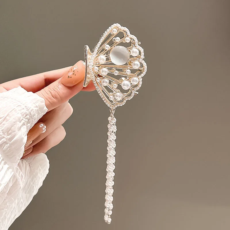 

Shell Shaped Tassel Hair Grab Small And Elegant Pearl Women Hair Clips For Cute Girls Barrettes Ponytail Hair Accessories Gifts