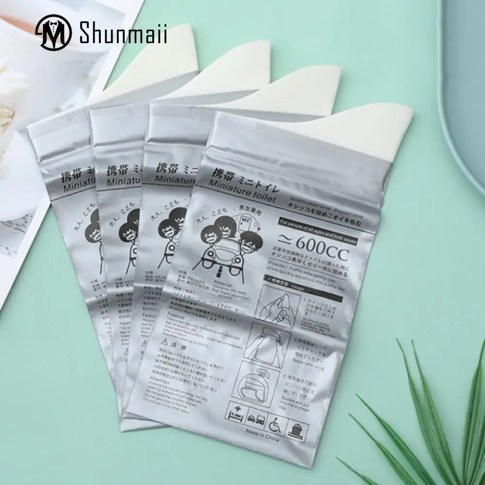 

4Pcs Camping Pee Bags Disposable Mini Mobile Toilet Portable 600ML for Men Women Children Patient
