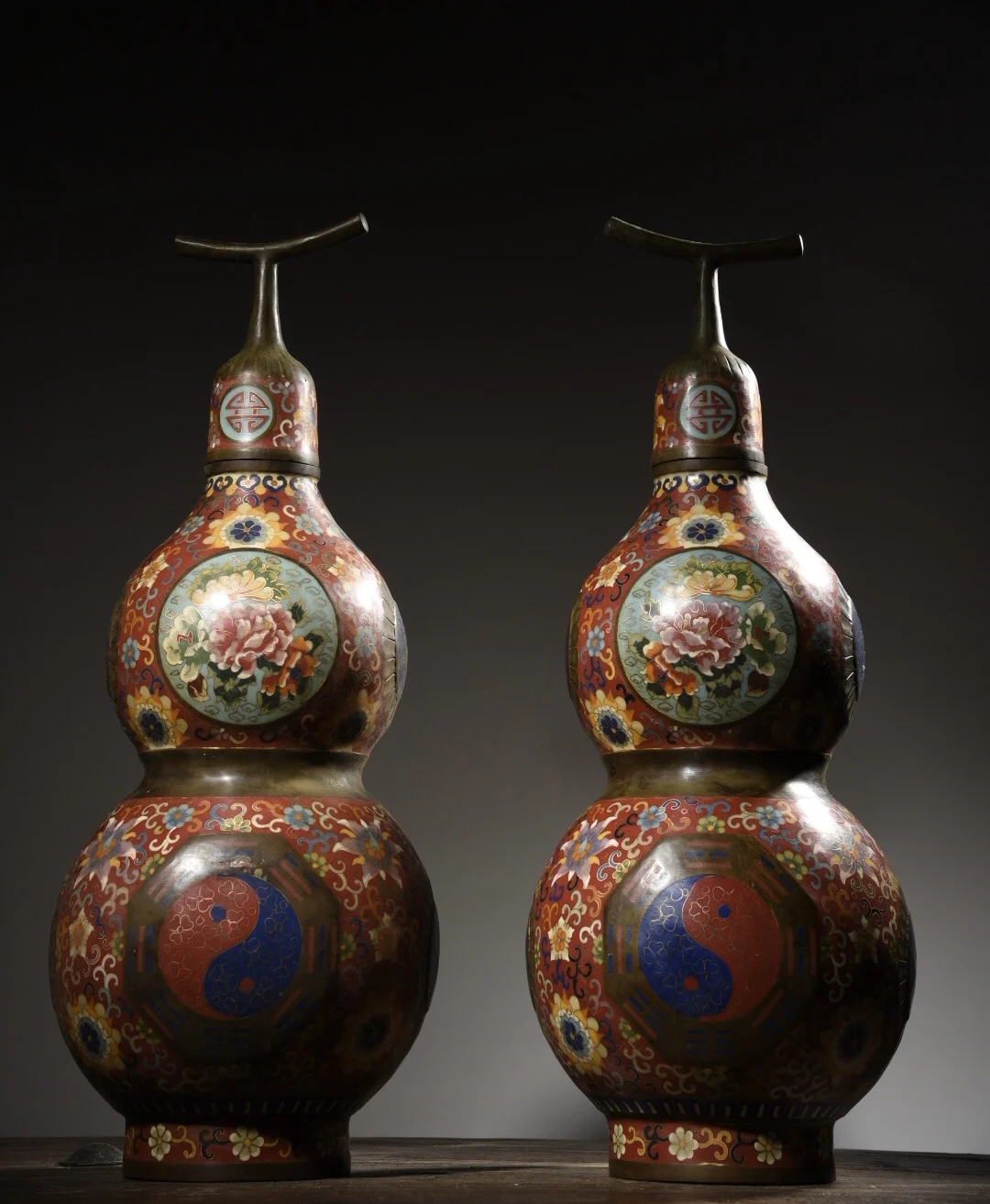 

23" Tibetan Temple Collection Old Bronze Cloisonne Enamel Treasure of Town House Tai Chi gossip gourd a pair ornament Exorcism