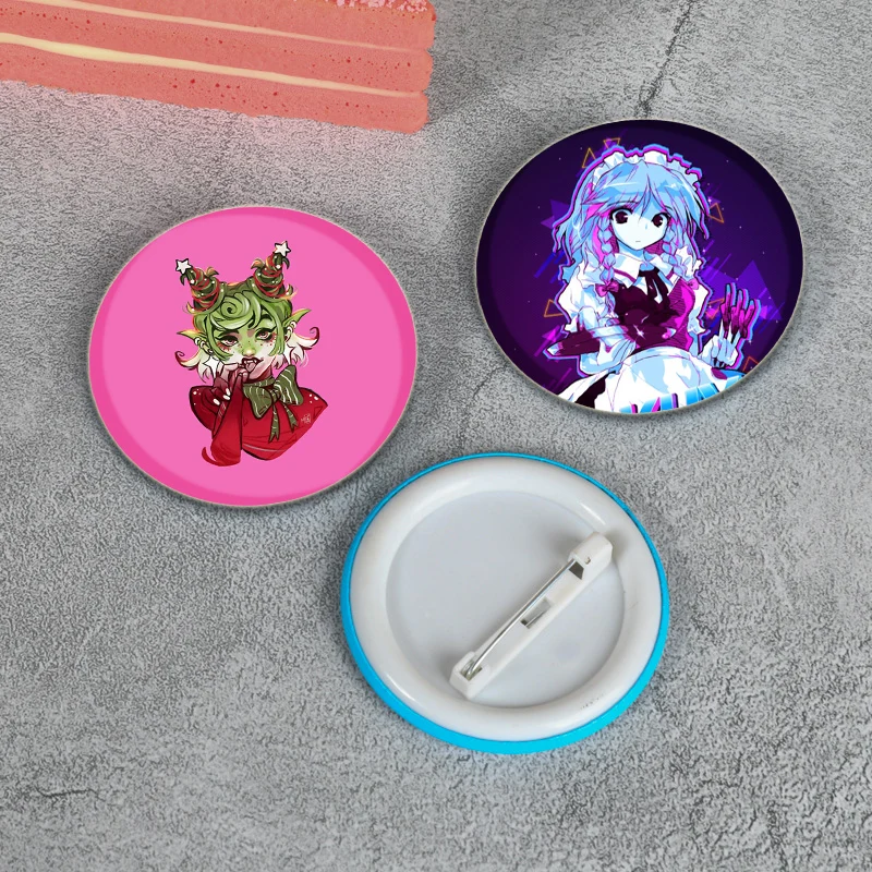 Брошь ручной работы в виде Солнца и Луны