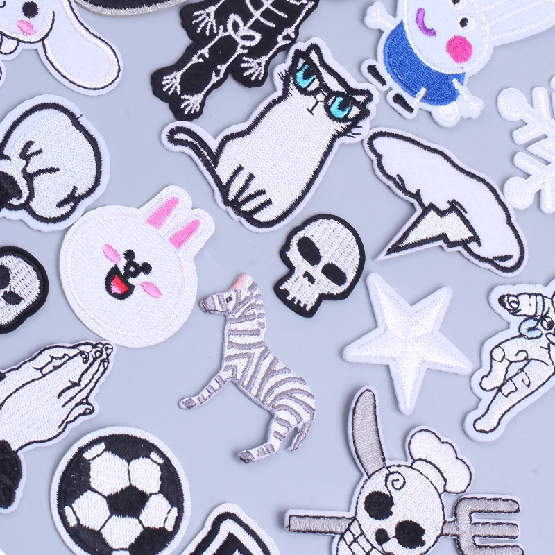 

Cute Animals Embroidered Patches for Clothing Thermoadhesive Patches Cartoon Punk Rock Velcro Patch Diy T-shirt Badges Appliques