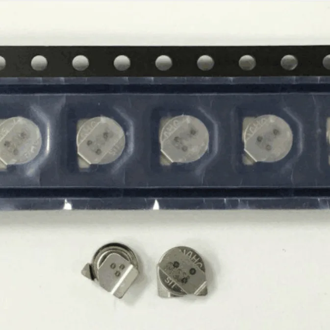 

Original new XH414HG-IV01E 3.3V0.07F integrated circuit chip