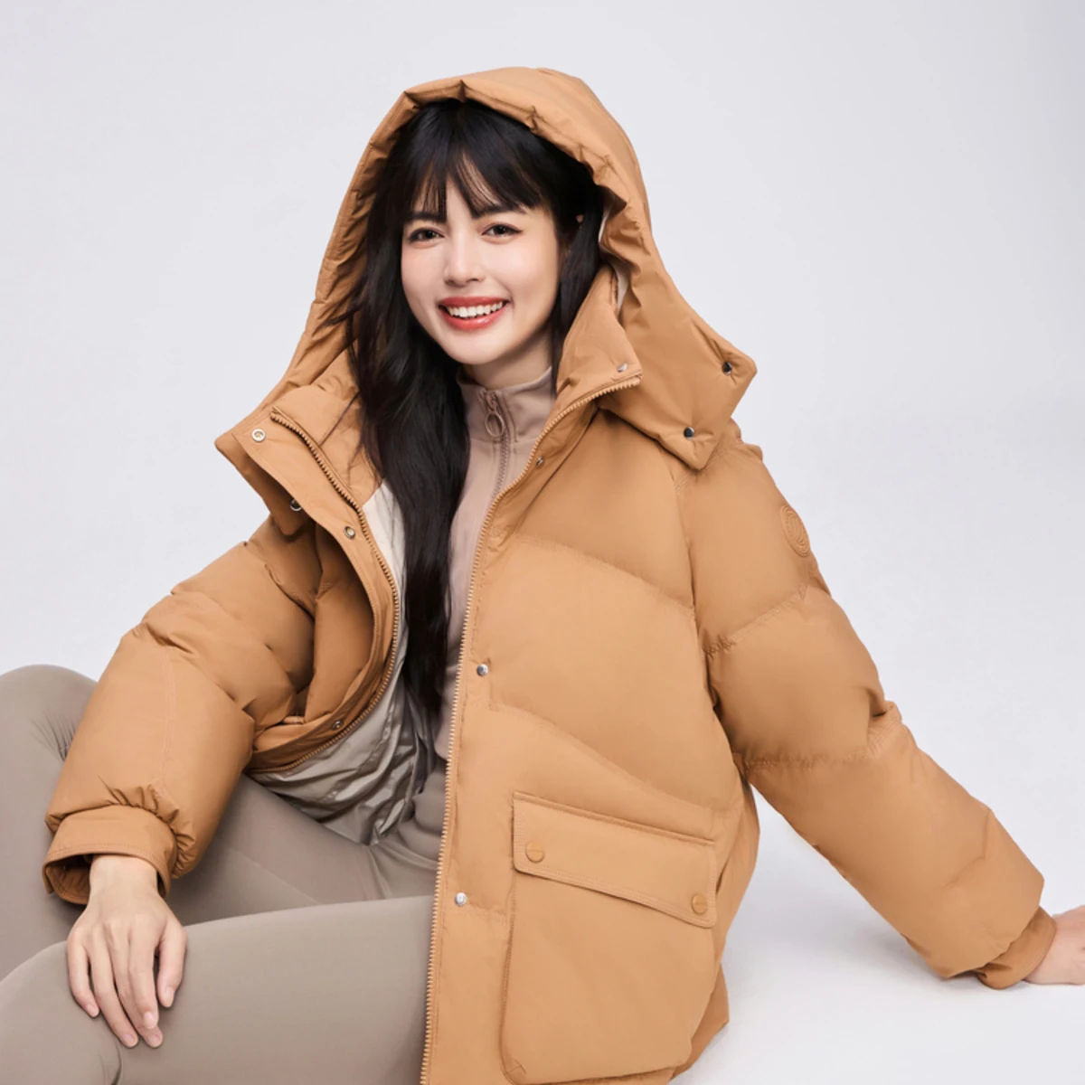 Женская зимняя пуховая куртка BOSIDENG