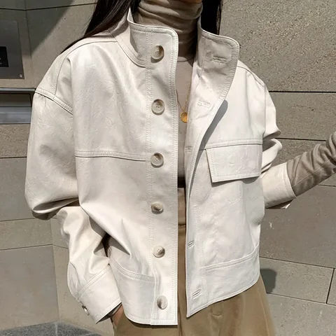 Куртка женская однобортная из искусственной кожи с воротником-стойкой и длинным рукавом
