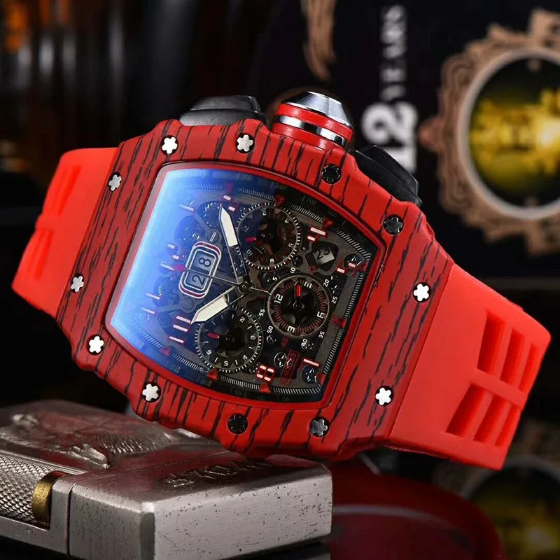 Рисунок 3 - Часы Miller RM в форме бочонка