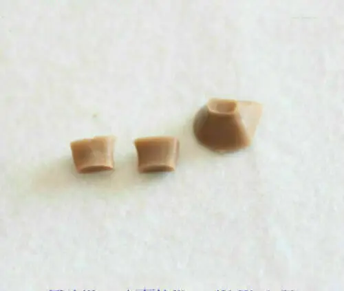 Боковая пробка для ключа с канавкой искусственная 60 шт.