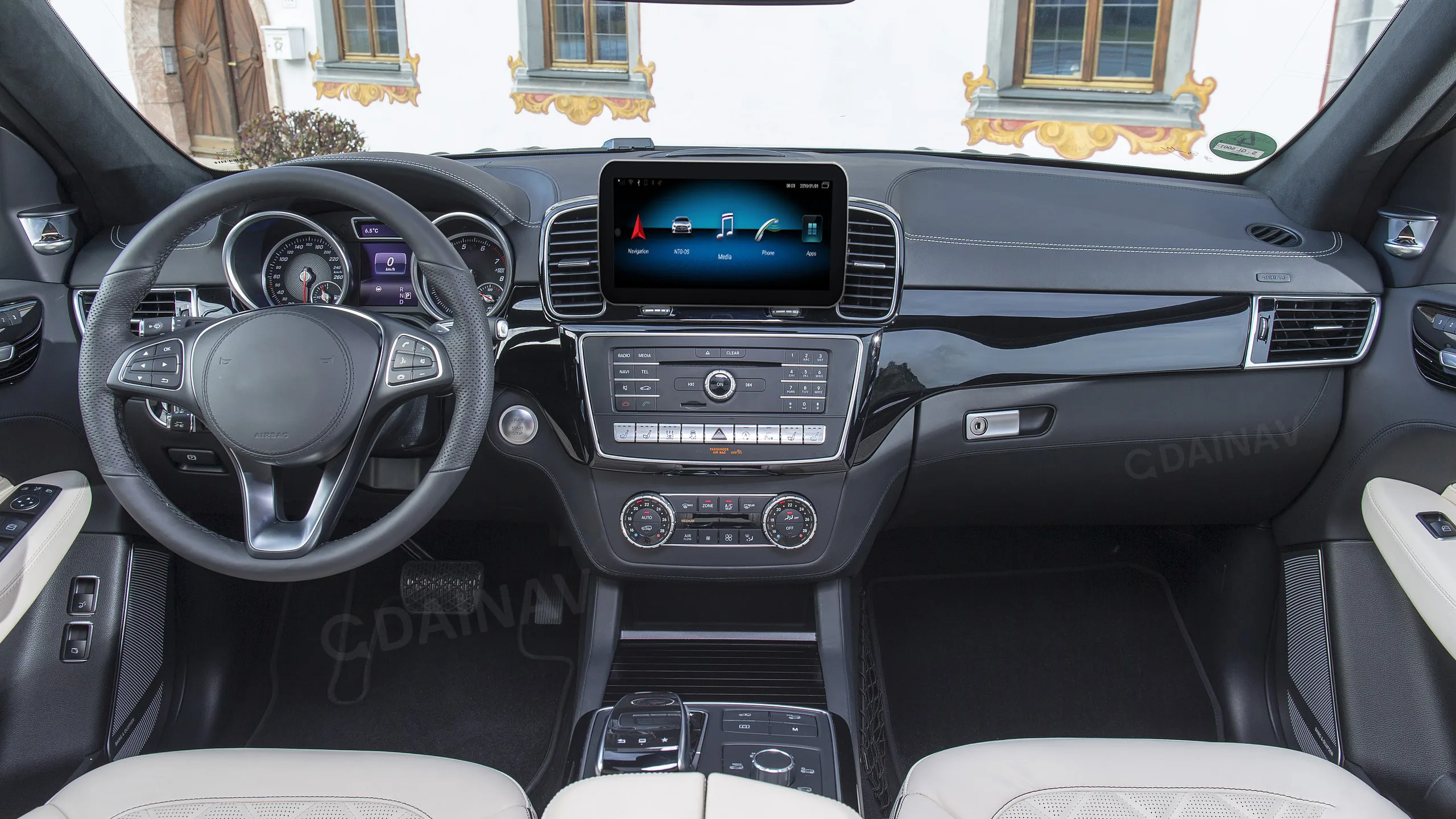 Gls салон. Mercedes-Benz GLS 400. Mercedes-Benz gl Interior 2016. Mercedes Benz GLS 2017 Interior. Mercedes GLS 400 4 matic Interior.