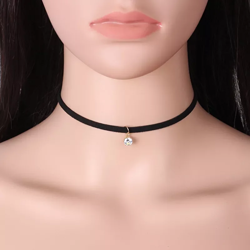 

Rhinestone Chokers Necklaces for Women Jewelry Black Velvet Rope Chian Choker Necklace with Pendant Collier Femme 2022