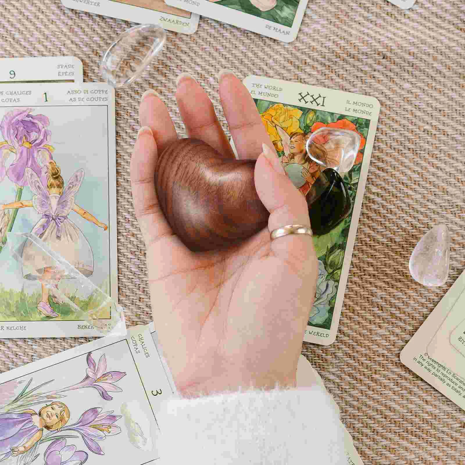 

Handheld Wood Heart Wooden Comfort Prop Ornament Love Shaped Gift Toys