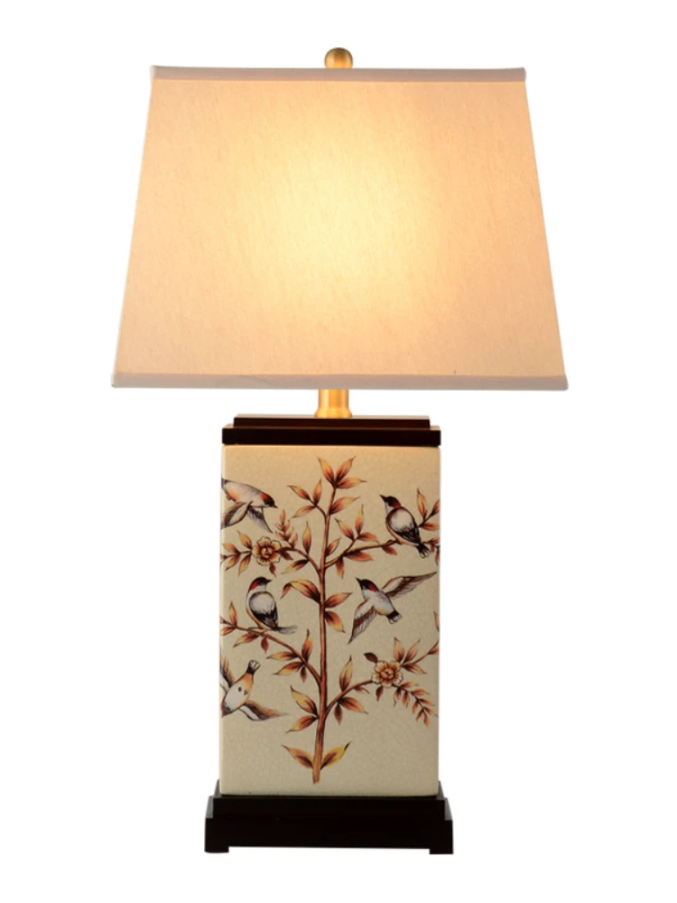 Настольная лампа прикроватная для гостиной ретро современный минималистичный