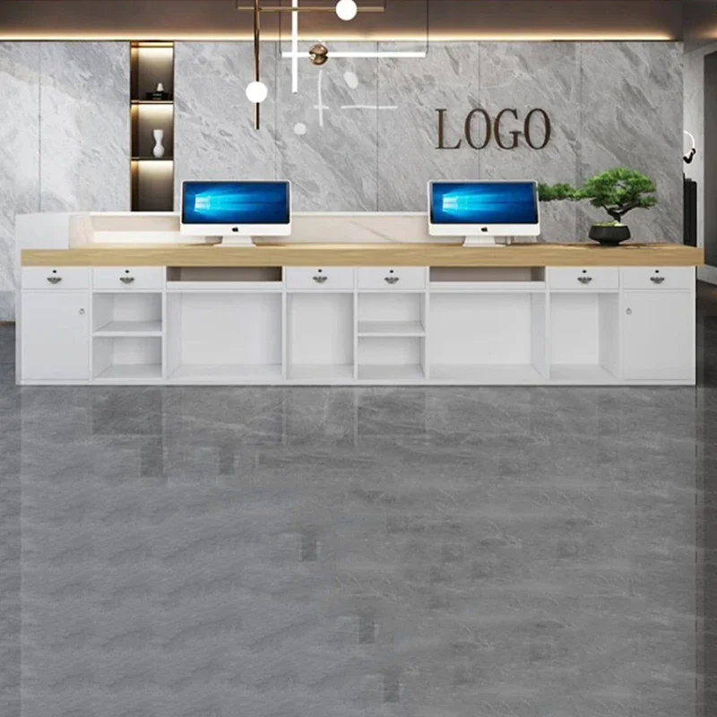 Счетчик кассовый аппарат офисные стулья компьютерные столы стойка регистрации