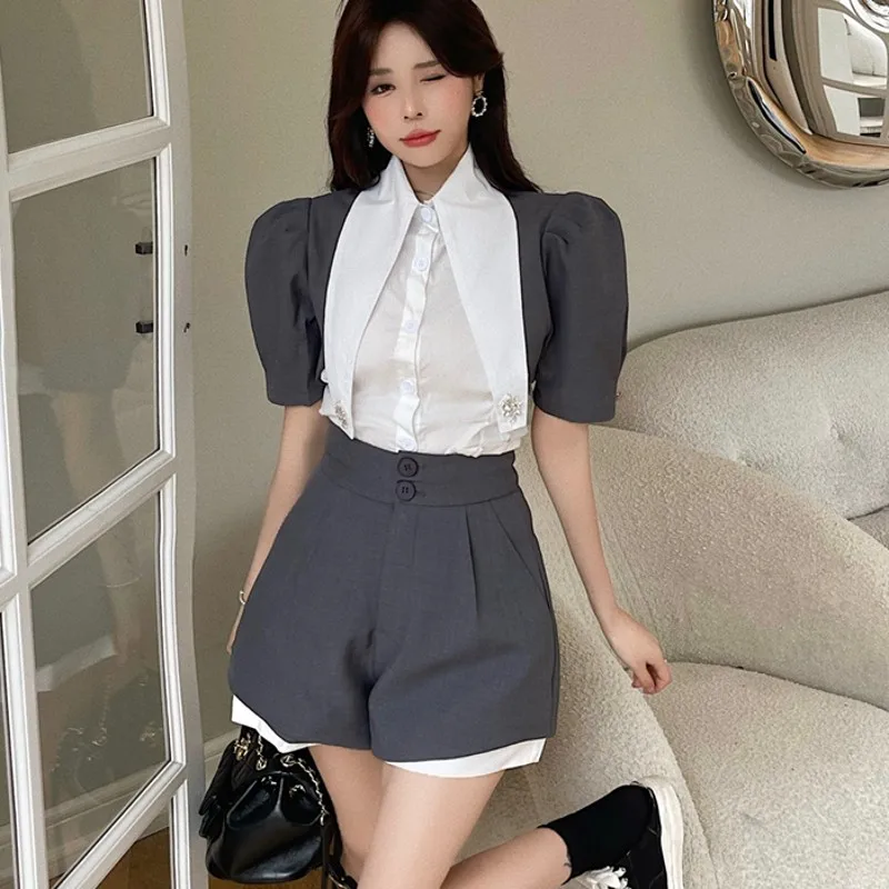 

2022 Summer Two-piece Color-Blocking Top With Puff Sleeves And Pointed Collar + High-Waisted Wide-Leg Shorts