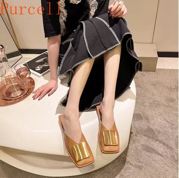 Women's slippers 2023 summer new fashion square head flat bottom sandals