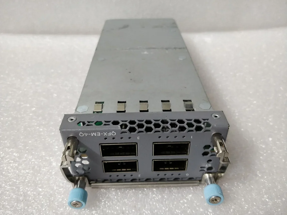 QFX-EM-4Q 4-портовый QSFP + модуль расширения для Φ EX4600