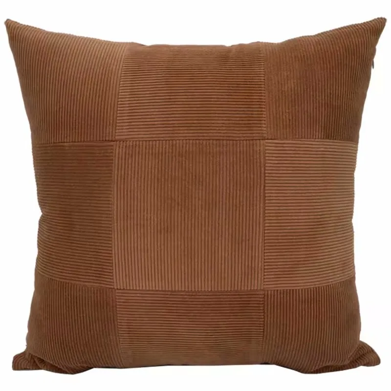 Henrika наволочка икеа 50х50. Наволочки для диванных подушек. Декоративные подушки. Коричневая наволочка. Большая подушка коричневого цвета.