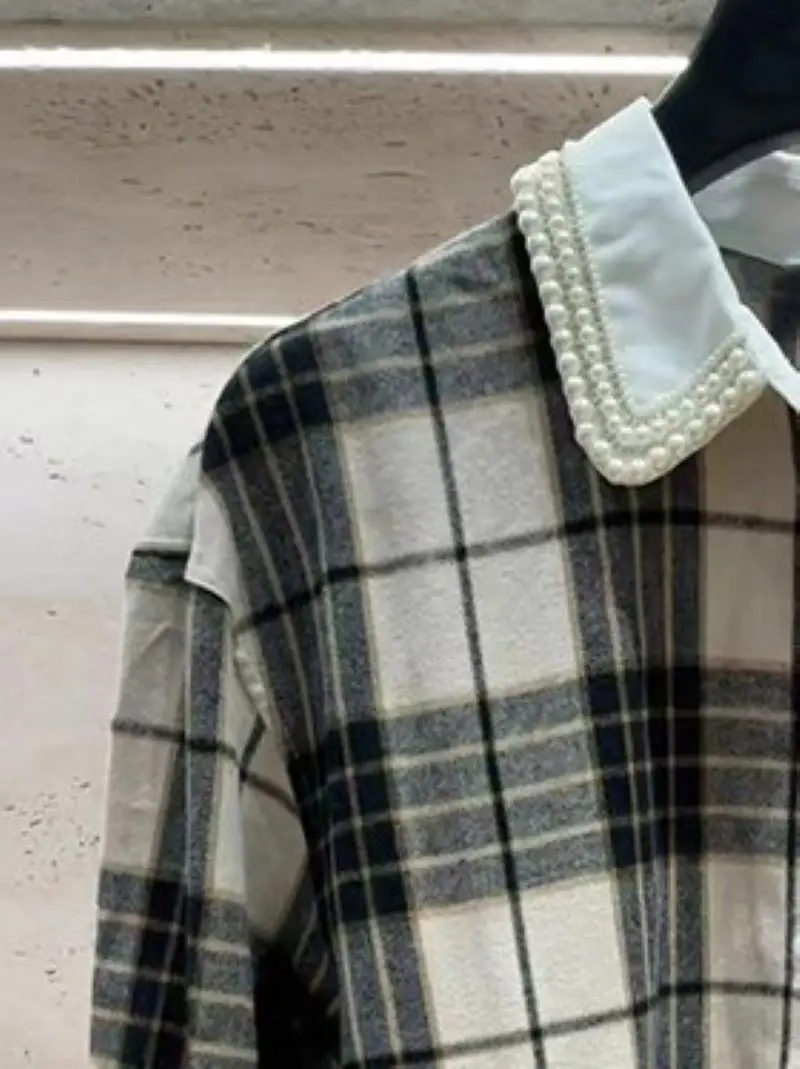 Женская однобортная блузка с длинным рукавом и отложным воротником