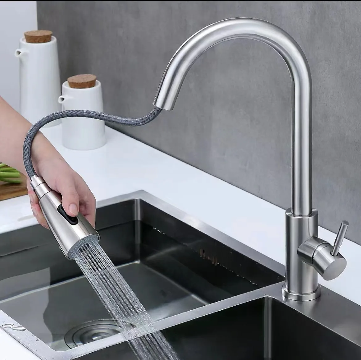 

Hot and cold faucet single hole pull-out kitchen sink mixer faucet water jet mixer deck mounted Brushed Nickel Kitchen Faucet