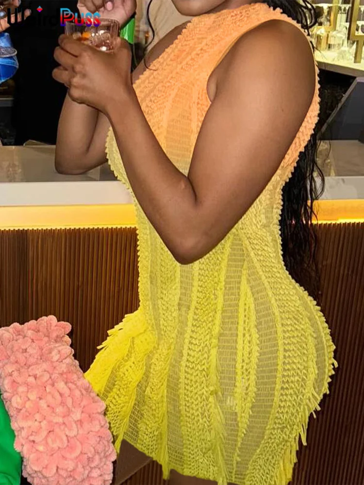 Женское платье без рукавов с круглым вырезом и градиентным принтом