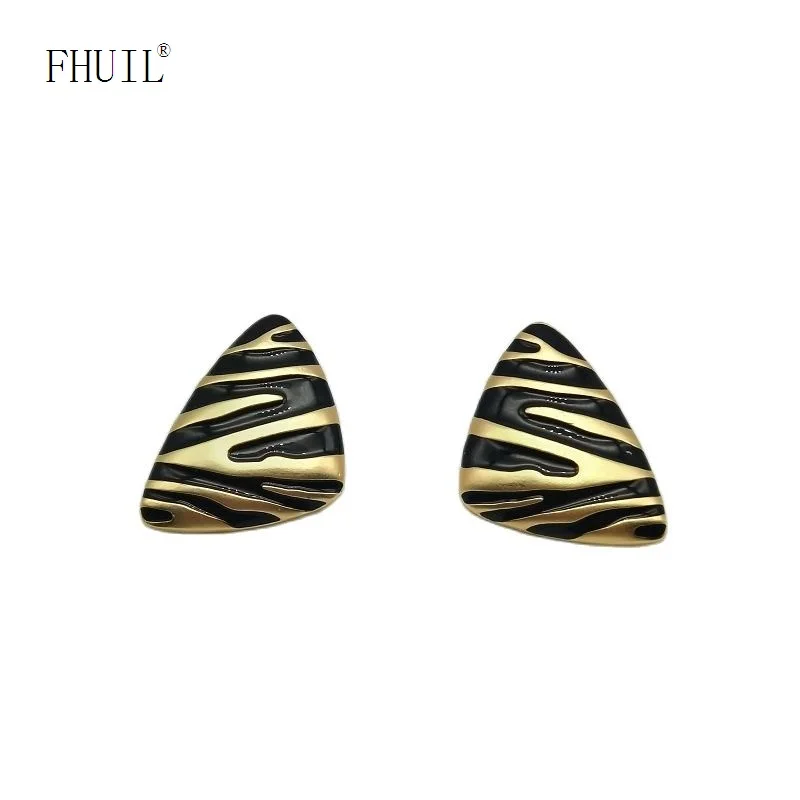 

Женские серьги-гвоздики из серебра 2023 пробы